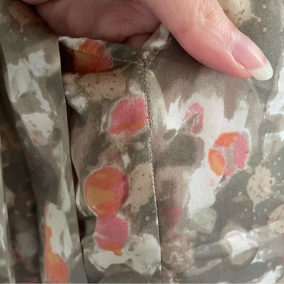 Banana Republic Silk Watercolor Floral Tie Waist Tunic - Picture 10 of 11